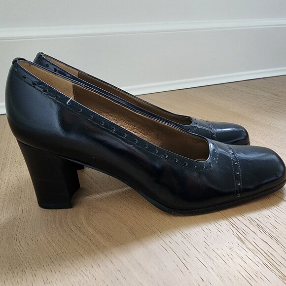 Bravo Browns size 7.5 square toe stacked heels - Picture 3 of 11